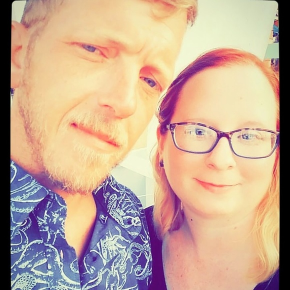 Meet your Posher, Jennifer - Picture 1 of 1